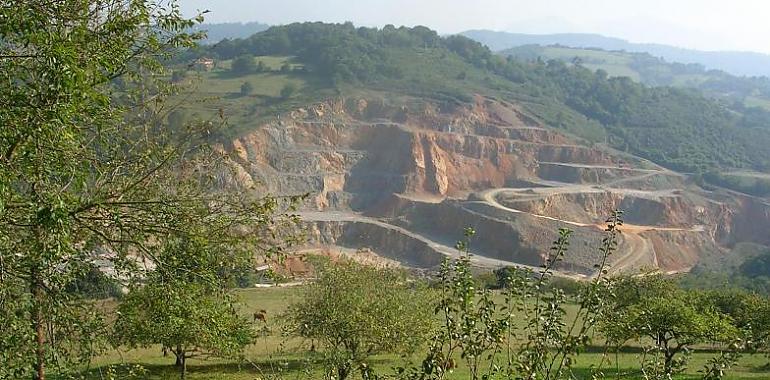 Oposición ecologista a la planta contaminante de asfalto de Grado