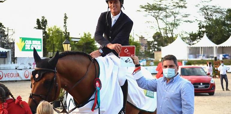 Pedro Veniss es el vencedor total del Gijón Horse Jumping 