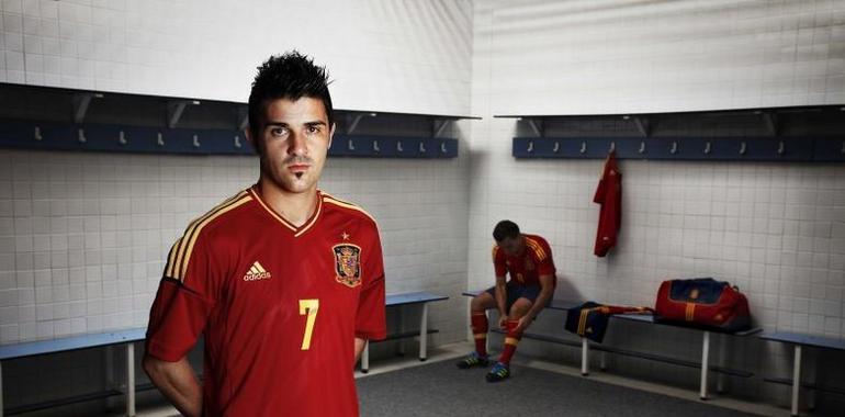 España presenta la camiseta para la Eurocopa 2012