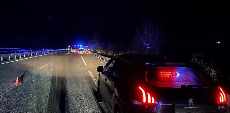 Muere un guardia civil atropellado en un control de movilidad en Mieres