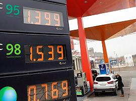 La gasolina sube un 0,25 % y el gasóleo un 0,18 %, con todo 2021 al alza