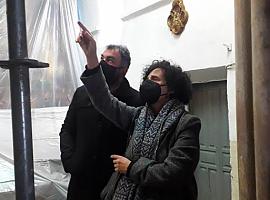  La Consejera de Cultura visita las obras de la Iglesia de  Santiago de Arlós en Llanera