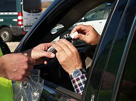 Campaña de la Policía Local de Avilés para el control de drogas y alcohol en conductores 