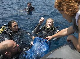 El Proyecto LIBERA clasifica 500 residuos diferentes y recoge 29 kg de basuraleza en la costa asturiana   