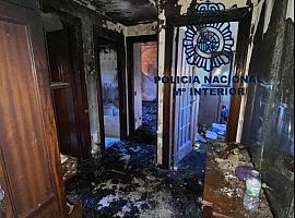 Se intenta suicidar cortándose las venas e incendiando su casa pero la Policía Nacional consigue evitarlo a tiempo