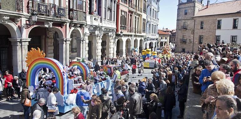  La Xana, la Xanina y las Damas de Honor de las Fiestas de El Bollo 2022 están esperando a que tú te presentes