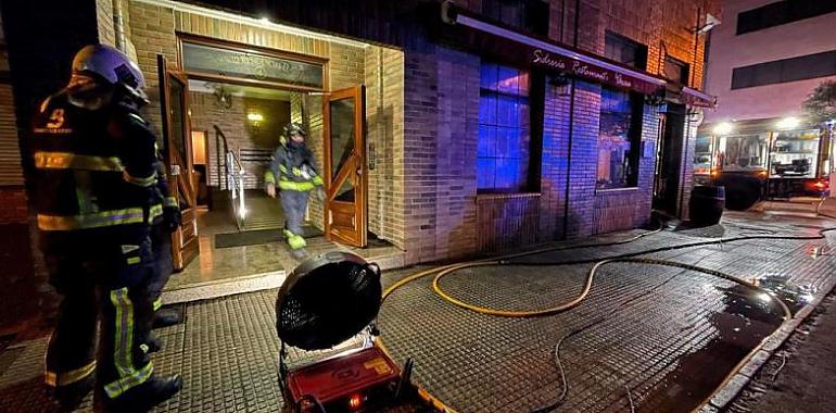 Incendio en una sidrería de Castrillón