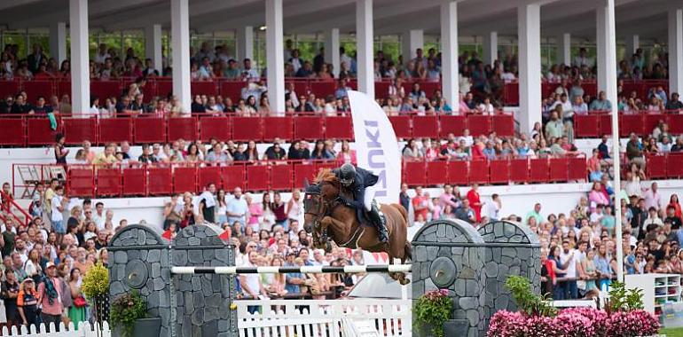 Victoria de Olivier Perreau en la quinta jornada del CSI de Gijón