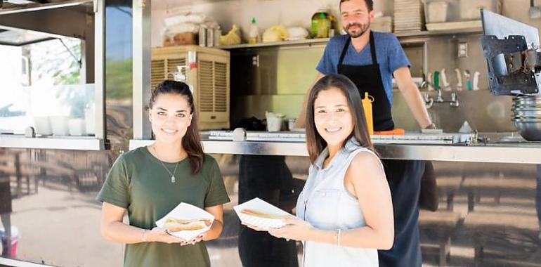 Presentada la campaña navideña de promoción del comercio local avilesino