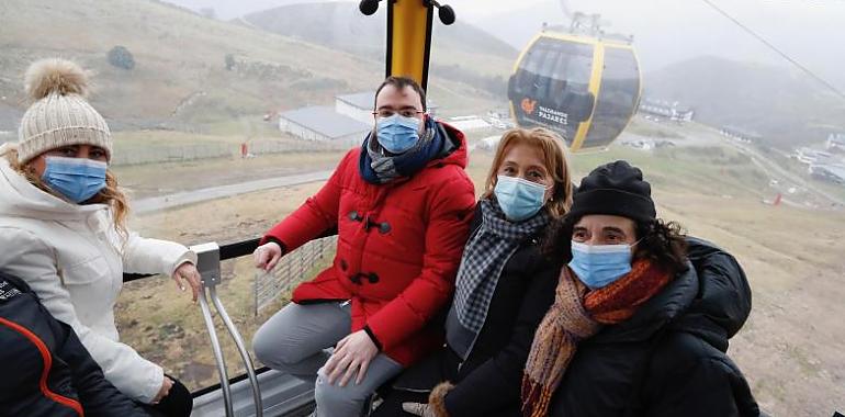 La nueva telecabina de ValgrandePajares permitirá el uso de la estación para actividades de ocio durante todo el año