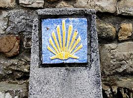 Nueva señalización para el Camino de Santiago en Avilés 