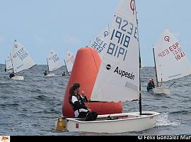 Este fin de semana se celebra el Campeonato de Asturias de vela ligera para las clases: Optimist, ILCA 4 y Feva.