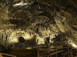 Teatro este verano en la Cuevona de Ardines