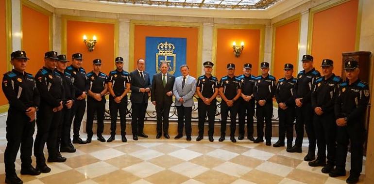 Toma de posesión de nueve nuevos agentres de la Policía Local de Oviedo