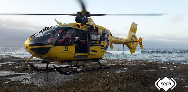 Rescatado "in extremis" en la playa de Ñora, al borde el ahogamiento