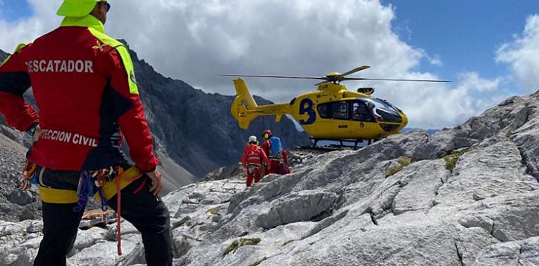 Herida en Cantabria rescatada por emergencias asturianas y trasladada al Huca