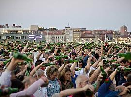 Esta es nuestra fiesta: la fiesta de la Sidra. ¡A por el récord mundial!