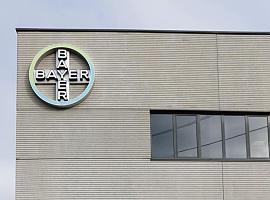 Bayer traslada al Gobierno de Asturias un mensaje de tranquilidad