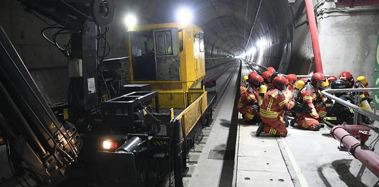 Pajares acoge el primer simulacro de emergencia en un túnel de alta velocidad con un tren de mercancías en España