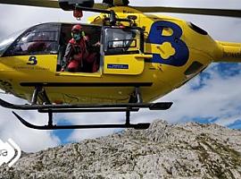 Rescate de un hombre que resultó herido mientras ascendía al Pico Torrecerredo en Cabrales