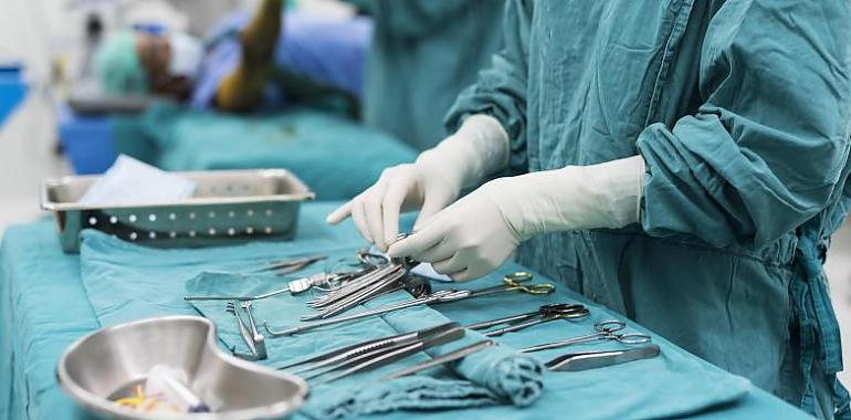 Las listas de espera sanitarias se reducen y la actividad quirúrgica post-pandemia alcnazas máximos históricos