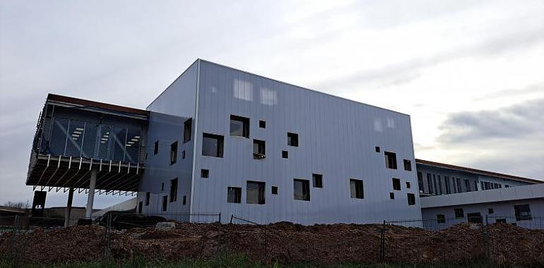 El instituto de La Florida en Oviedo se prepara para su inauguración en septiembre con mejoras sustanciales