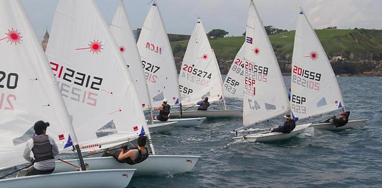 Marta Simal y Mateo González revalidan su título en el XIX Trofeo de Santa Catalina de Vela Ligera