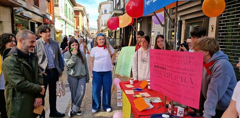 Más de 2.300 escolares impulsan el emprendimiento en los mercados de Valnalón