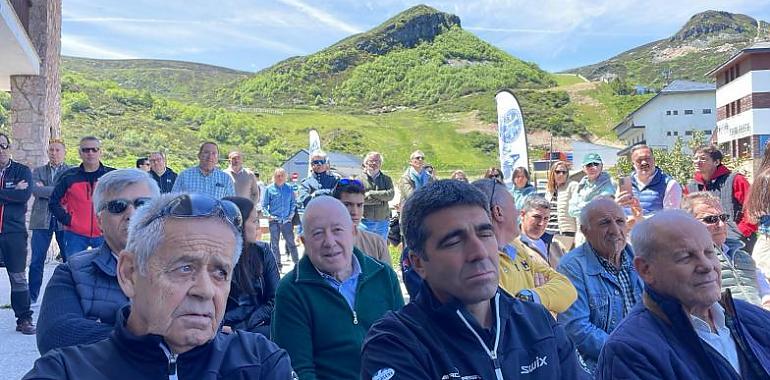 Belarmino Rodríguez, Javier Martínez y el Club Alpino Peñaubiña reciben las Medallas 2023 de la FDIPA