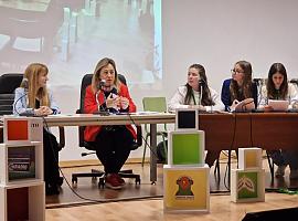 Lydia Espina defiende el uso de la radio como herramienta educativa integral en Asturias