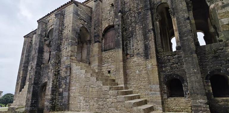 Santa María del Naranco reabre al público tras las obras de restauración
