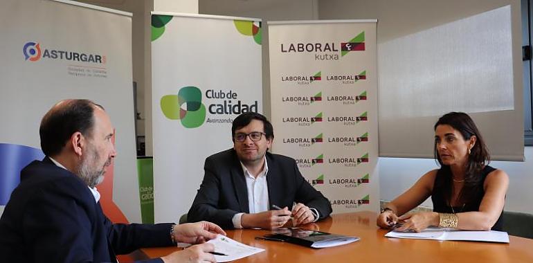 El Club de Calidad renueva convenio con Asturgar y Laboral Kutxa para fomentar el intercambio de experiencias empresariales