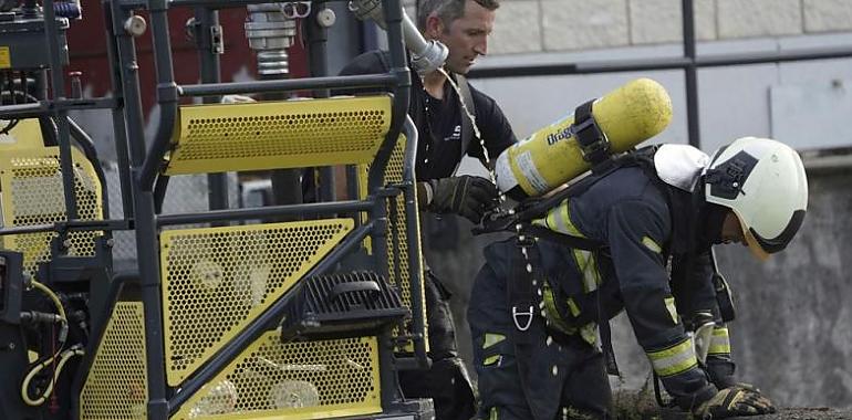 Tragedia en Cudillero: Incendio en Villademar deja un fallecido y un bombero herido