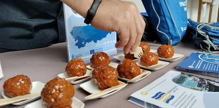 Éxito rotundo en la Feria Campomar de Tapia: OPASTURIAS reparte 500 raciones de Bonito del Norte en tiempo récord