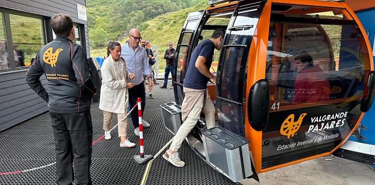 La telecabina de Valgrande-Payares alcanza un récord histórico transportando a más de 9.000 personas durante la final de la 15ª etapa de La Vuelta