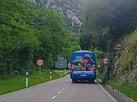 Asturias impulsa la movilidad verde: lanzaderas gratuitas seguirán conectando playas y reservas naturales hasta octubre