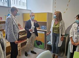 El HUCA y la Fundación Alimerka transforman la sala de espera pediátrica en un oasis de calidez y confort para los pequeños pacientes