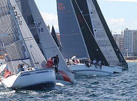 El Taxus Medio Ambiente triunfa en la XXXIV Regata Villa de Gijón - Trofeo El Comercio