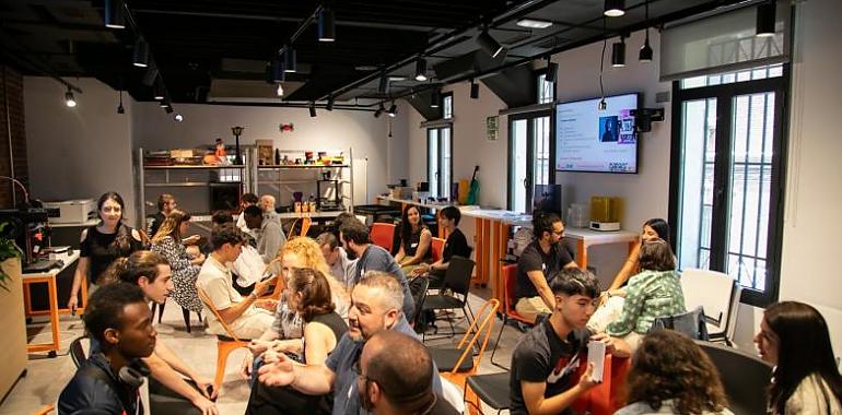 El IES Ramón Menéndez Pidal de Avilés se suma al innovador programa educativo GarageLAB de la Fundación Orange