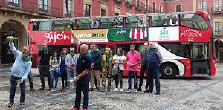 ¡Arranca el Sidrobus en Gijón! Un viaje entre culines, cazuelinas y tradición asturiana