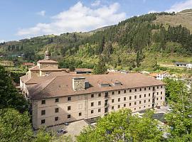 ‘Viña y Obra’ vuelve a Cangas del Narcea: Un festival que une arte, vino y cultura en un entorno de ensueño