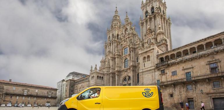 Correos activa los servicios para el Camino de Santiago 2025: transporta tu equipaje sin cargar peso