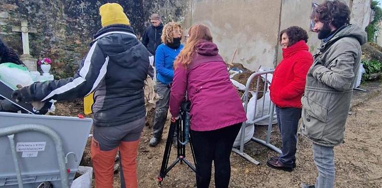 La Universidad de Oviedo localiza los límites de la fosa común de A Caridá: hallan restos humanos vinculados a la Guerra Civil