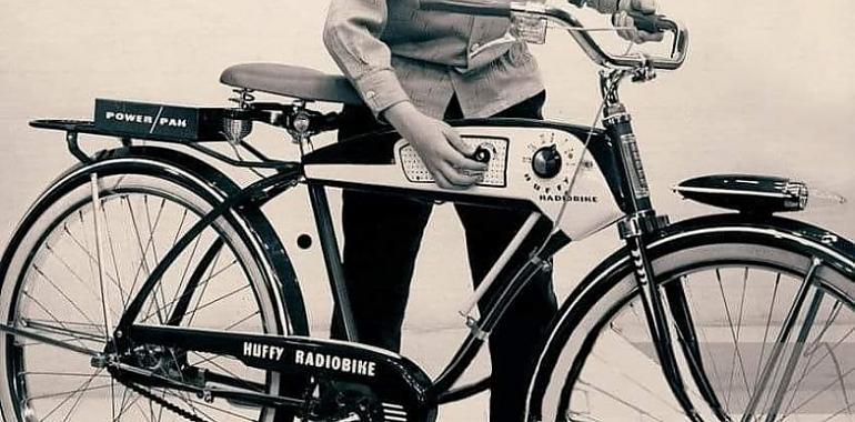 El precursor de Google Auto y CarPlay: ¡la Huffy Radiobike de los años 50!