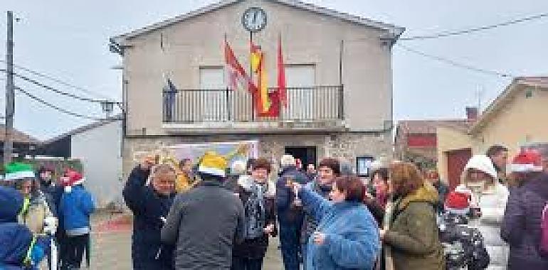 Villar de Corneja: el pueblo que celebra el Año Nuevo al mediodía para que sus mayores no trasnochen