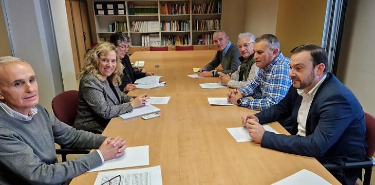 impulso a la restauración de la antigua vía minera entre La Pereda y La Foz como motor económico