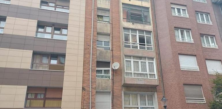 “Calle Aguado: dos años de caos y peleas en un edificio okupado que desespera a Gijón”