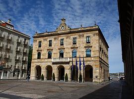 Gijón optimiza sus piscinas municipales y refuerza su equipo con nuevas plazas públicas y cargos directivos