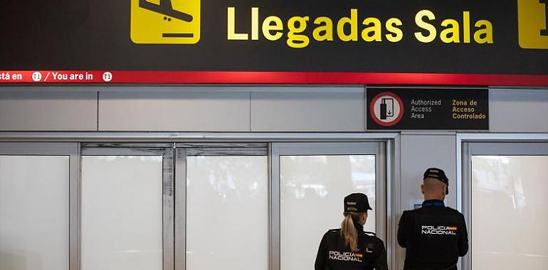 Una gijonesa intentó burlar la seguridad en Barajas con medio kilo de cocaína en la vagina