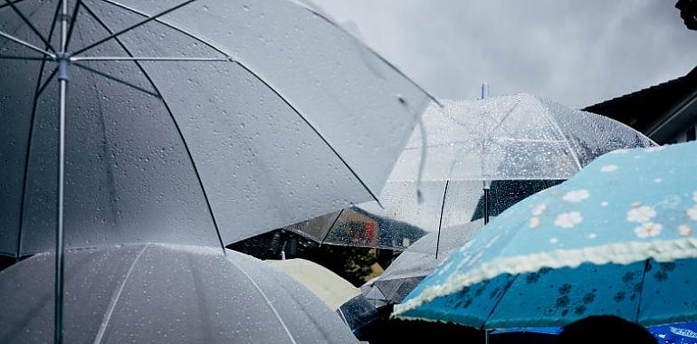 Asturias se prepara para la llegada de la borrasca Garoé: lluvia, viento y un respiro de temperaturas